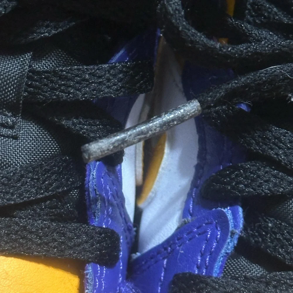 Nike Air Jordan 1 Mid Lakers Sneakers - Picture 9 of 10